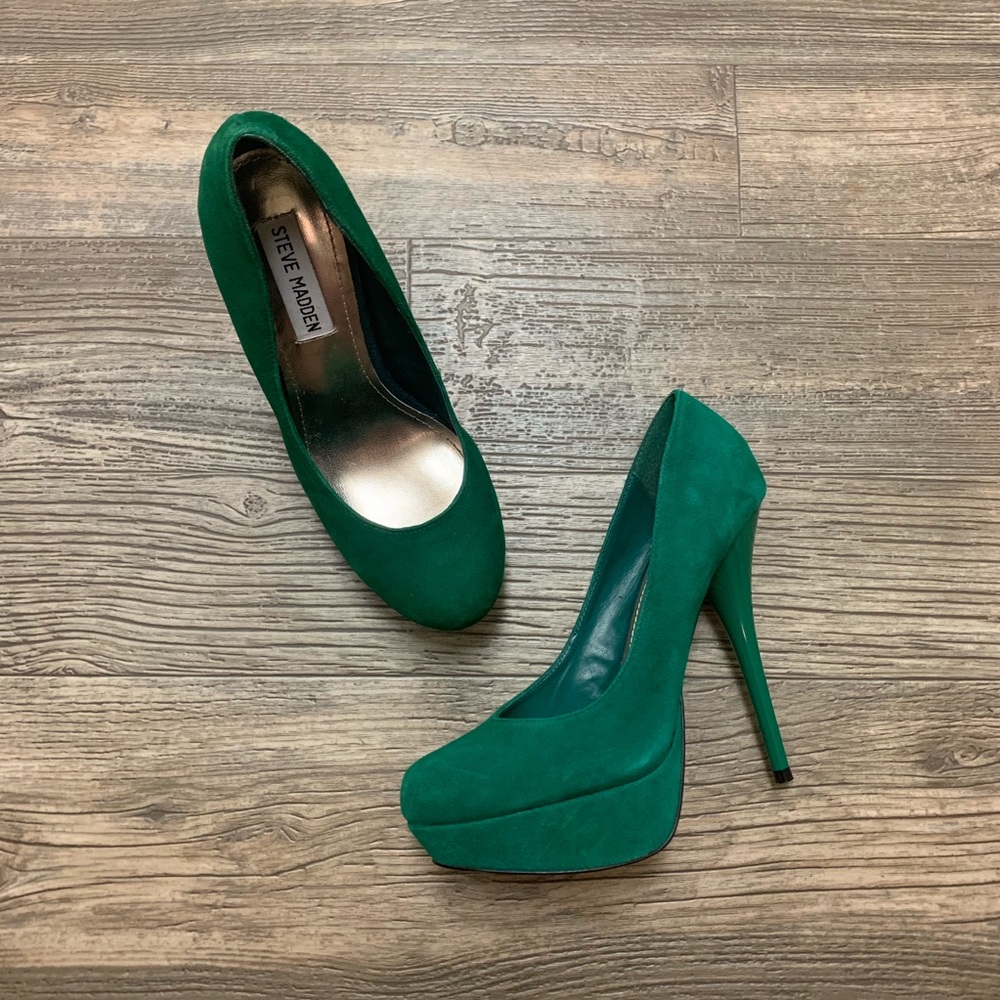 Steve Madden Green Pumps 💕